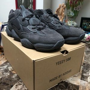 Yeezy 500 - utility black